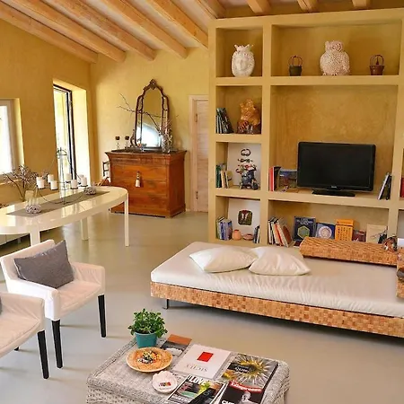 Holiday home In With Private Swimming Pool *