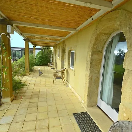In With Private Swimming Pool *